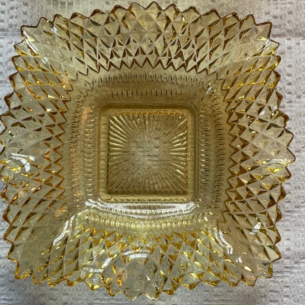 Vintage Amber Indiana Glass Diamond Point Pattern Ruffled Edges